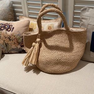 A Mar Y Sol new bag with charming tassels 14x11